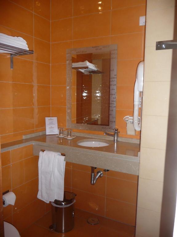 Inn Fashion Residence Лиссабон Номер фото